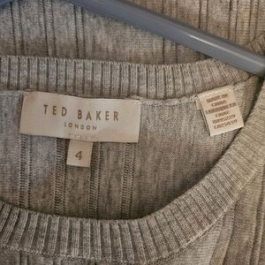 Ted Baker Gray Crewneck Sweater with Ribbed Texture